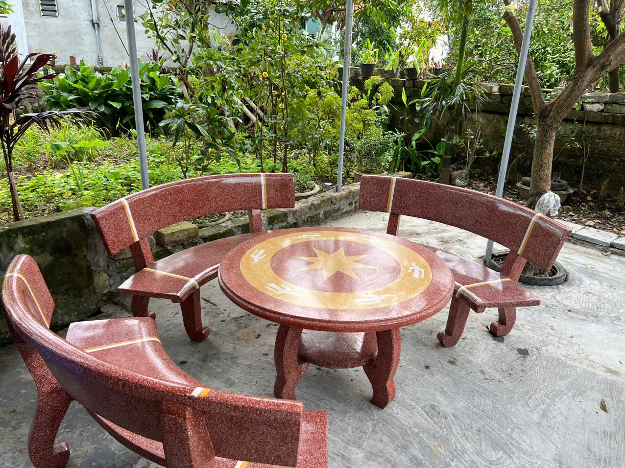 ban-ghe-da-ha-long-quang-ninh-gia-re (1)